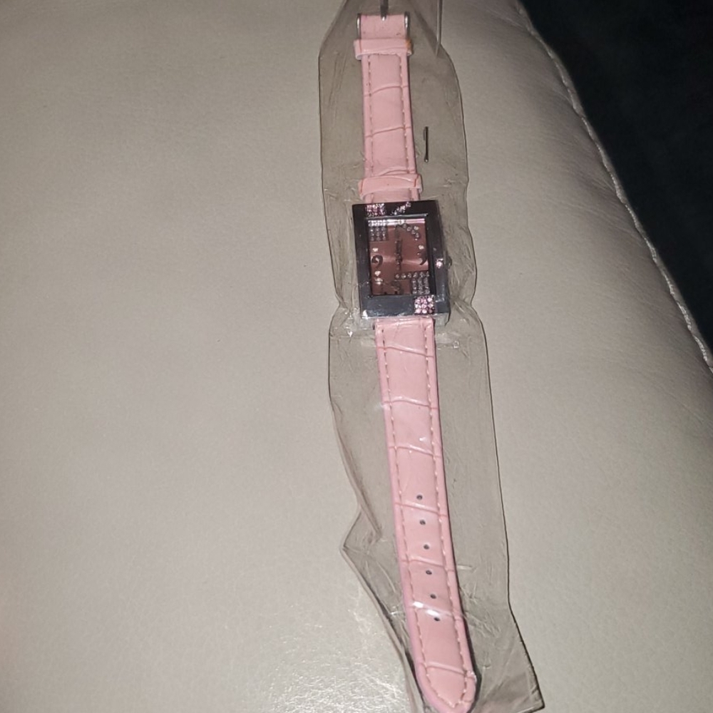 WATCH - Picture 5 of 14